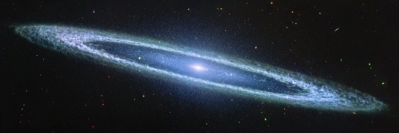 galaksi-sombrero-sang-topi-kosmis-di-tepian-virgo